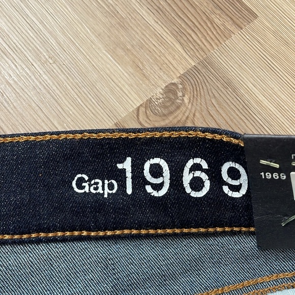 GAP 1969 Denim Women's 31 Short Legging Jean Mid Rise Dark wash NWT Stretch Y2K - Picture 4 of 14